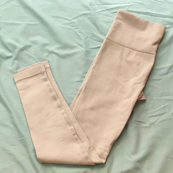 ACTA Pants - NWOT Acta Seamless Ribbed Leggings